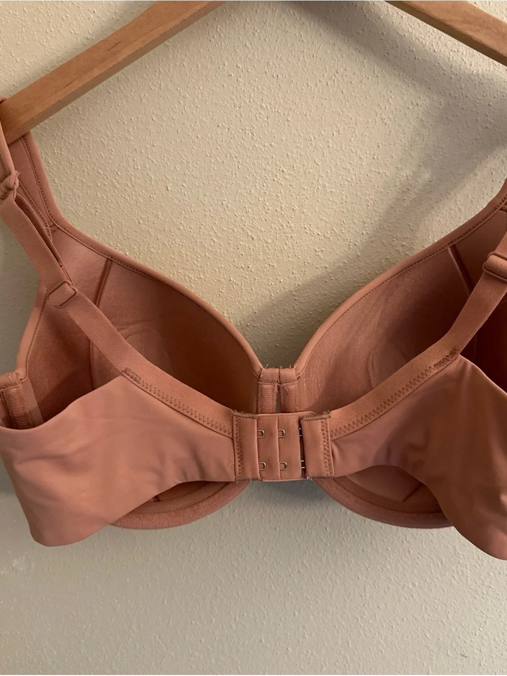 Underoutfit bra size